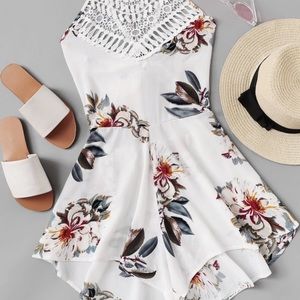 ROMWE floral romper size small